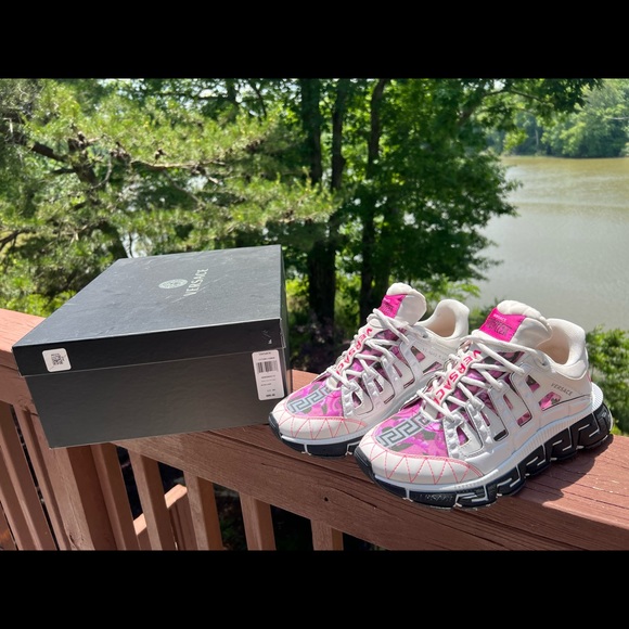 Authentic Versace TRIGRECA sneaker - Picture 1 of 13